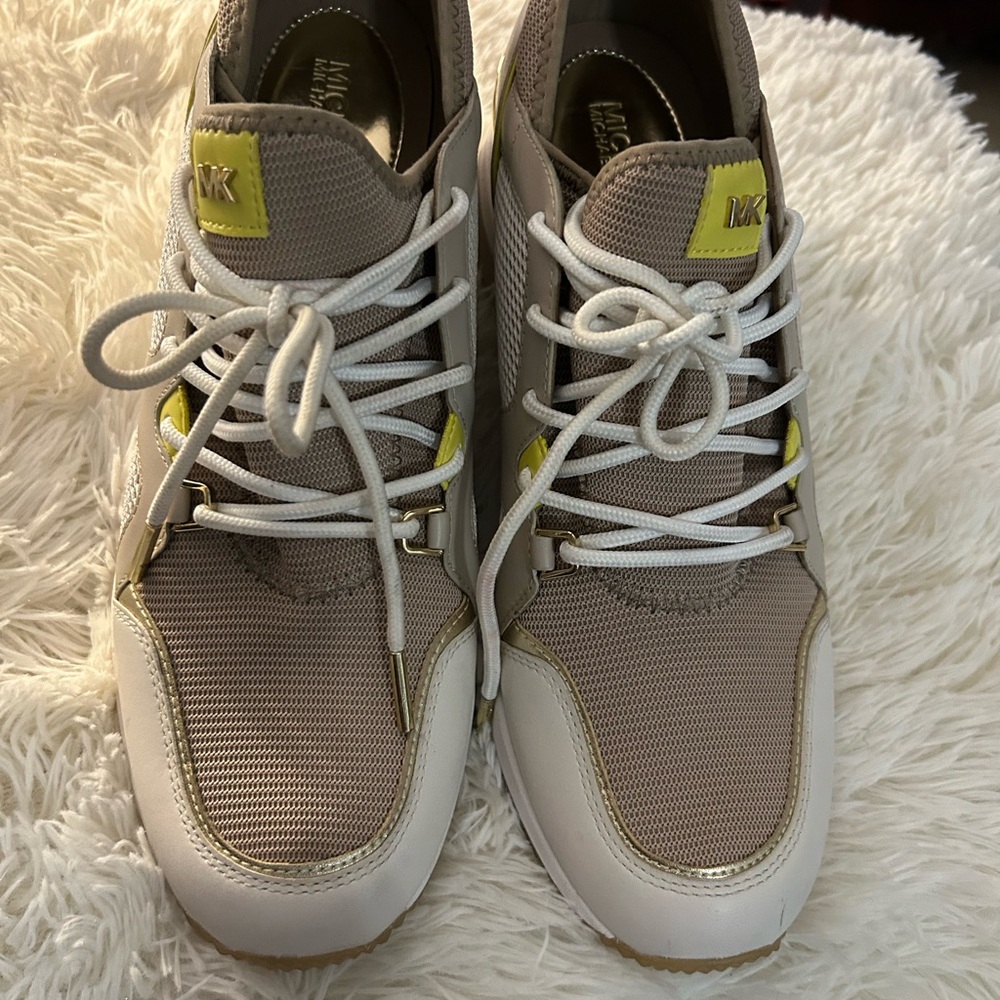 Michael Kors MK Georgie Wedge Platfrom Trainers  Beige and Yellow Sneakers